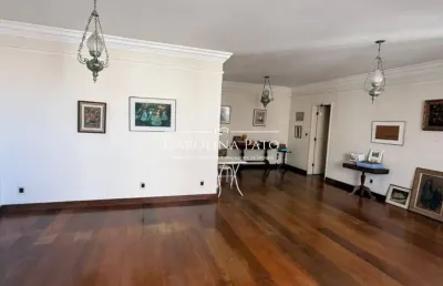 Oportunidade! apartamento espaçoso para reformar,em prédio antigo
