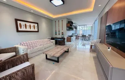 Ótima residência alto padrão com 4 suítes, piscina e área gourmet, na praia da lagoinha em ubatuba!