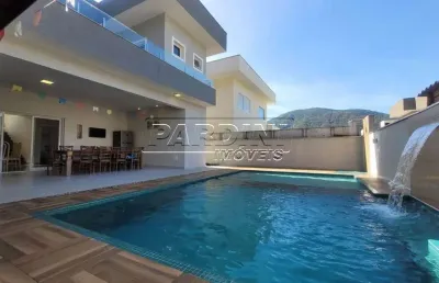 Linda residência em condomínio com 5 suítes e piscina na praia da lagoinha em ubatuba!