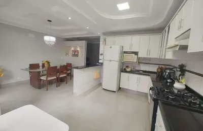 Sobrado à venda em maringá, vila bosque, com 4 quartos, com 239.48 m²