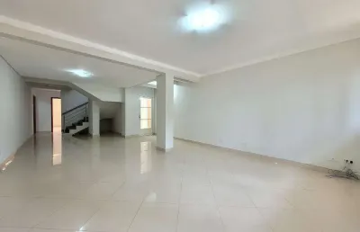 Sobrado para alugar em maringá, residencial moreschi, com 5 quartos, com 310.71 m²