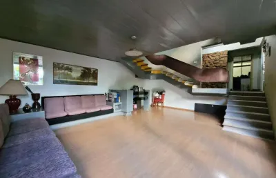 Sobrado com 541.5 m² e 4 quartos à venda na zona 05 - maringá