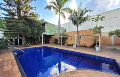 Sobrado para alugar em maringá, zona 05, com 4 quartos, com 459.84 m²