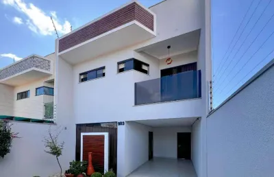 Sobrado à venda em maringá, recanto dos magnatas, com 3 quartos, com 218.99 m²