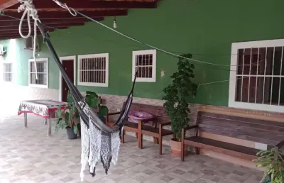 Casa para venda em itanhaém, umuarama, 2 dormitórios, 1 suíte, 1 banheiro, 3 vagas