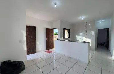 Casa sobreposta para venda em itanhaém, nossa senhora do sion, 1 dormitório, 1 banheiro, 2 vagas