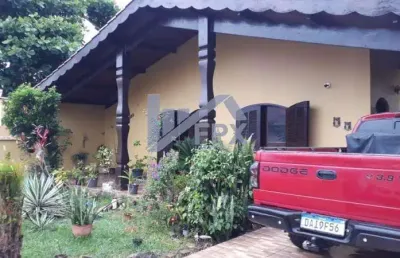Casa para venda em itanhaém, suarão, 4 dormitórios, 1 suíte, 2 banheiros, 2 vagas