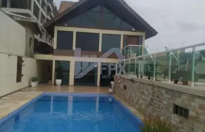 Casa alto padrão para venda em itanhaém, centro, 12 dormitórios, 12 suítes, 3 banheiros, 5 vagas