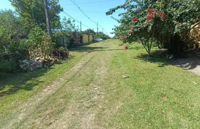 Terreno à venda na Avenida Flacides Ferreira, 796, Estância de Santa Cruz, Itanhaém
