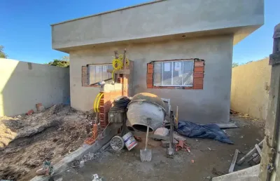 Casa para venda em itanhaém, bopiranga, 2 dormitórios, 1 suíte, 1 banheiro, 2 vagas
