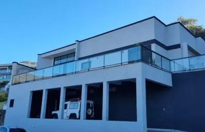 Casa para locação em atibaia, vila santista, 4 dormitórios, 4 suítes, 6 banheiros, 5 vagas