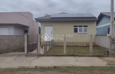 Casa com 2 quartos à venda na bruno rodolpho kauer, 110, senai, montenegro, 105 m2 por r$ 422.000