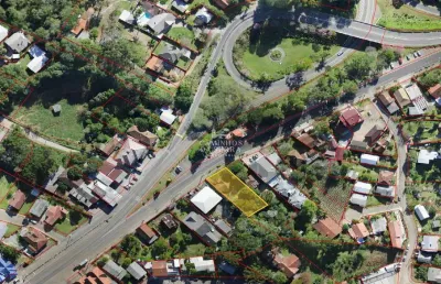 Terreno amplo à venda, em frente à torre de informações em nova petrópolis