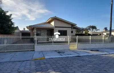 Casa de laje a 700m do mar – viva em arroio do silva com conforto e qualidade!