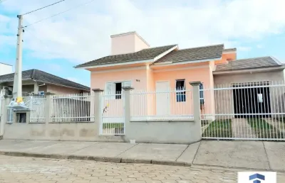 Casa semi nova à venda – localização estratégica próxima à alliance one, em araranguá/sc!