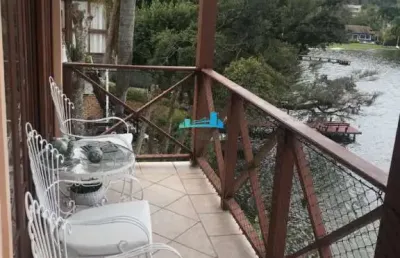 Casa com 3 quartos à venda em canto da lagoa, florianópolis  por r$ 3.000.000