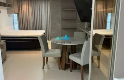 Apartamento com 1 quarto para alugar na agronômica, florianópolis  por r$ 3.000