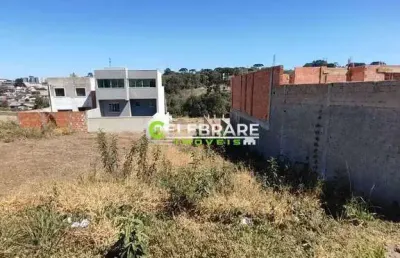 Ótimo terreno colombo! 154m², frente p/ a rua, bem localizado