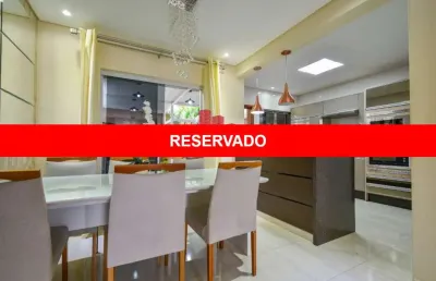 Triplex alto padrão com  174 m² construídos, 3 qtos, suíte, closet e móveis planejados - neoville