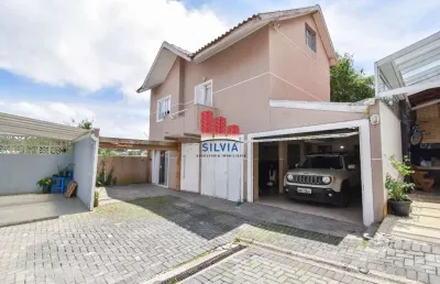 Sobrado em condominio fechado, 3 quartos ,suite com closet, 3 garagens, excelente localização
