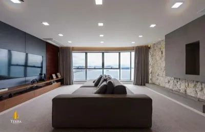 Apartamento finamente mobiliado e decorado no yachthouse localizado na barra sul em balneário camboriú.