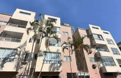 Apartamento semimobiliado a venda no edifício rubi localizado no centro de balneário camboriú.