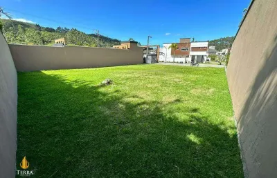 Terreno a venda no condomínio haras rio d´ouro em balneário camboriú.
