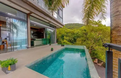 Casa de luxo a venda localizado no bairro taquaras em balneário camboriú.