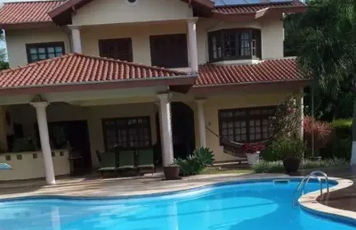 Casa à venda, localizada no bairro taquaras em balneário camboriú.