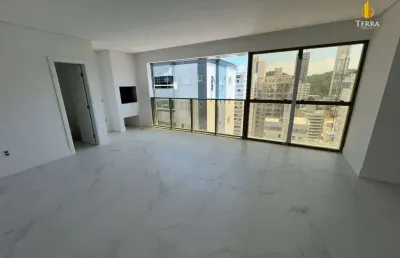 Apartamento a venda no las brisas residence localizado no bairro pioneiros em balneário camboriú.