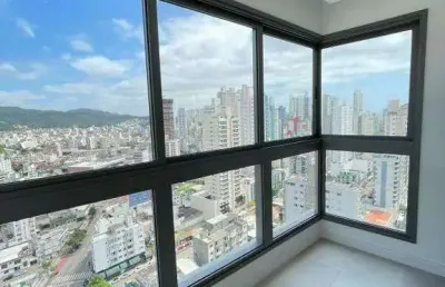 Apartamento a venda no home square residence localizado no centro de balneário camboriú.