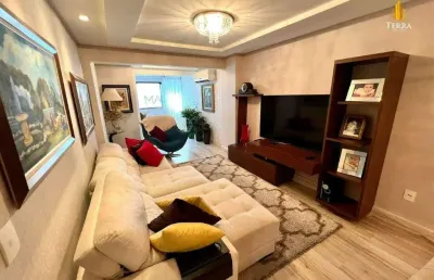 Apartamento diferenciado à venda no edifício solar do atlântico em balneário camboriú.