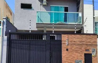 Casa com 3 quartos à venda na Rua Pequim, Santa Regina, Camboriú