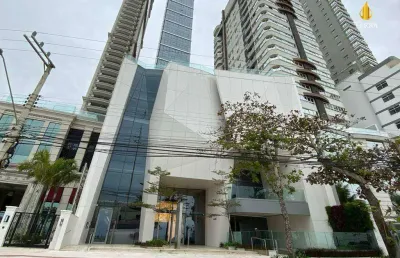 Apartamento com vista privilegiada à venda no edifício copenhagen em balneário camboriú