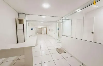 Sala comercial à venda há 50m² do mar em balneário camboriú
