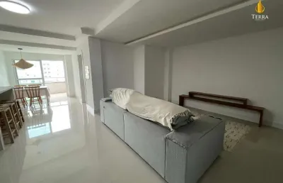Apartamento a venda no edifício emerald localizado na praia brava em itajaí.