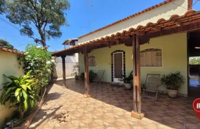 Casa semi-mobiliada com 3 dormitórios à venda, 128 m² por r$ 600.000 - campo verde - mário campos/mg