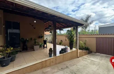 Casa com 3 dormitórios à venda, 148 m² por r$ 580.000,00 - são conrado - brumadinho/mg