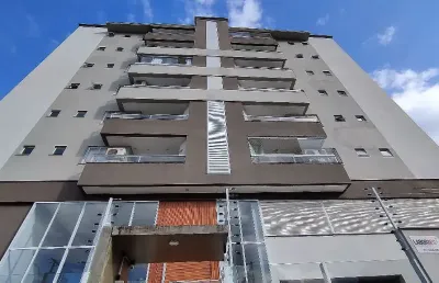 Apartamento semimobiliado com 1 suíte mais 2 quartos à venda no bairro santo antônio em joinville - sc por r$ 598.500,00.