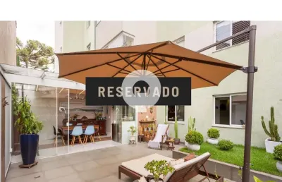 Garden charmoso com terraço amplo e ótima localização