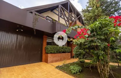 Casa versátil no bom retiro - ideal para uso residencial ou comercial, com 295 m² de área construída