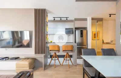 Apartamento mobiliado à venda na divisa do água verde/portão