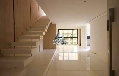 Cobertura à venda, 3 quartos, 3 suítes, 3 vagas, na savassi.