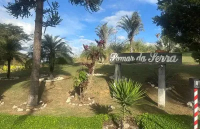 Lote de 1157 metros em condomínio fechado a venda por 165.000,00