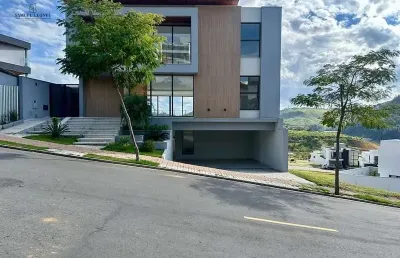 Casa a venda em condomínio fechado estela sul juiz de fora mg.