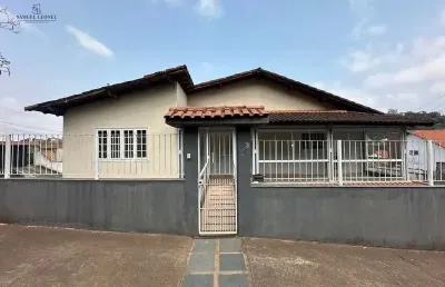 Casa duplex em terreno de esquina com 6 quartos no jardim da serra a venda por 890.000,00