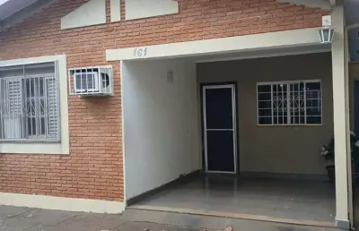 Agradável casa tipo para venda em independência com 4 quartos, sendo 2 suítes, 159m²