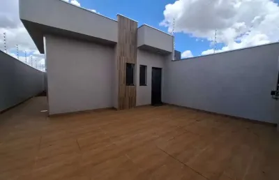 Agradável casa tipo para venda em reserva macaúba com 2 quartos, sendo 1 suíte, 150m²