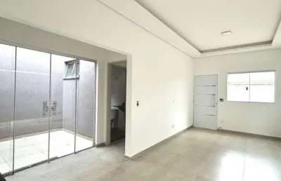 Versátil casa tipo para venda em jardim ângelo jurca com 2 quartos, sendo 1 suíte, 73m²