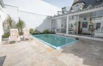 Casa com 3 quartos para alugar na rua gustavo schmidt, 592, três figueiras, porto alegre por r$ 15.000